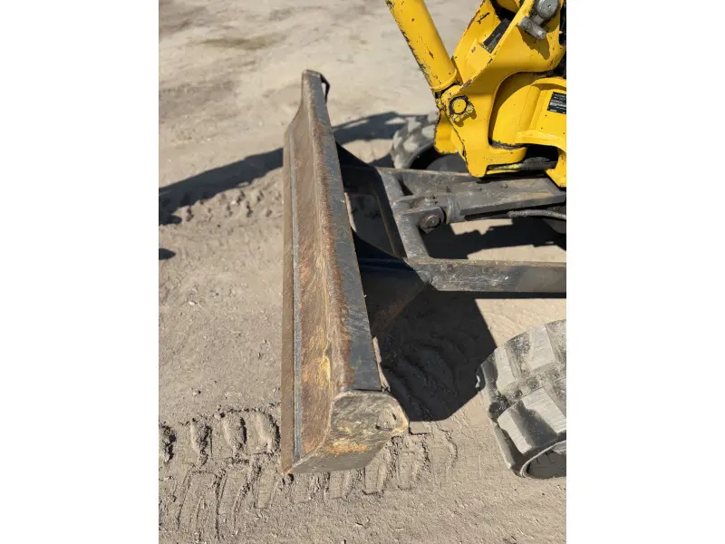2021 KOMATSU PC35MR-5