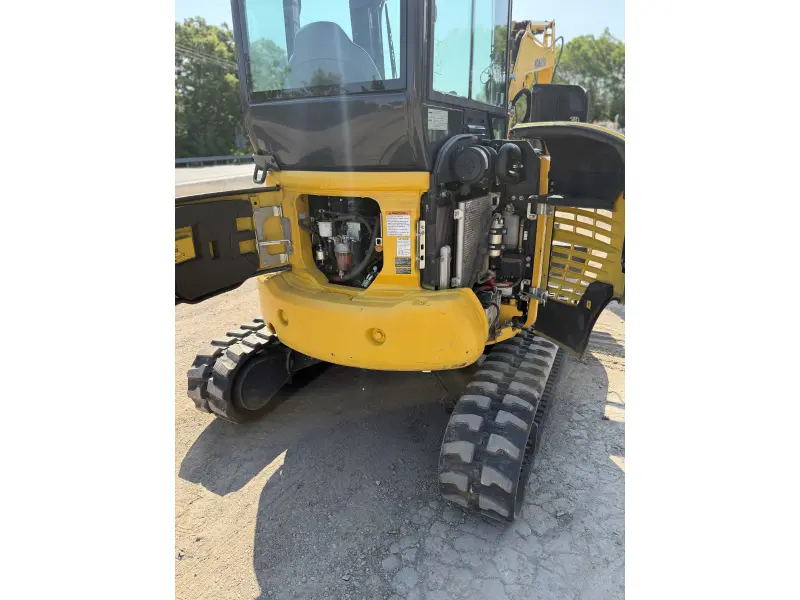 2021 KOMATSU PC35MR-5