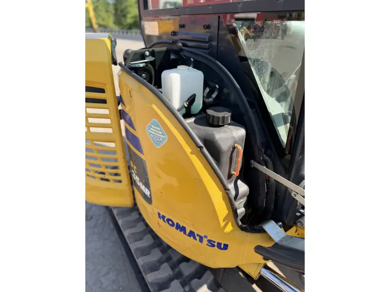 2021 KOMATSU PC35MR-5