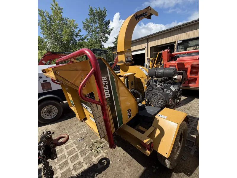 2017 VERMEER BC700XL