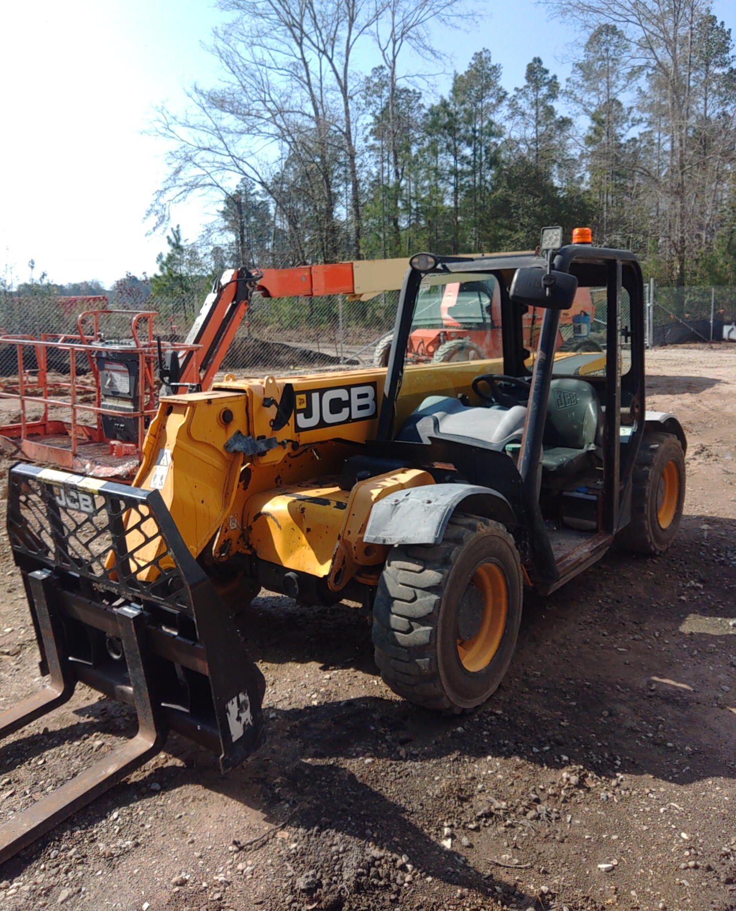2016 JCB 525-60 in Spring City, PA