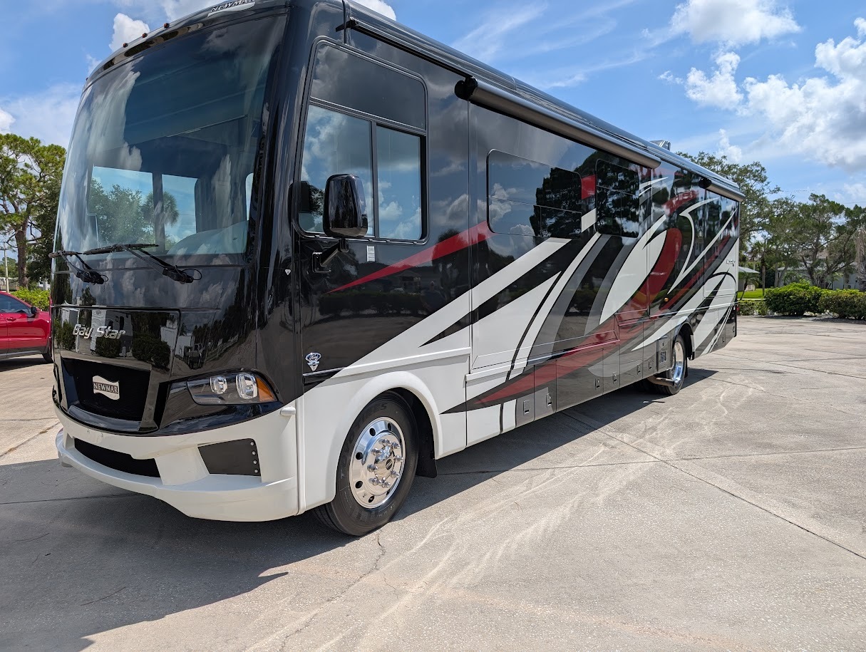 2021 Newmar BAY STAR 3626 in titusville FL