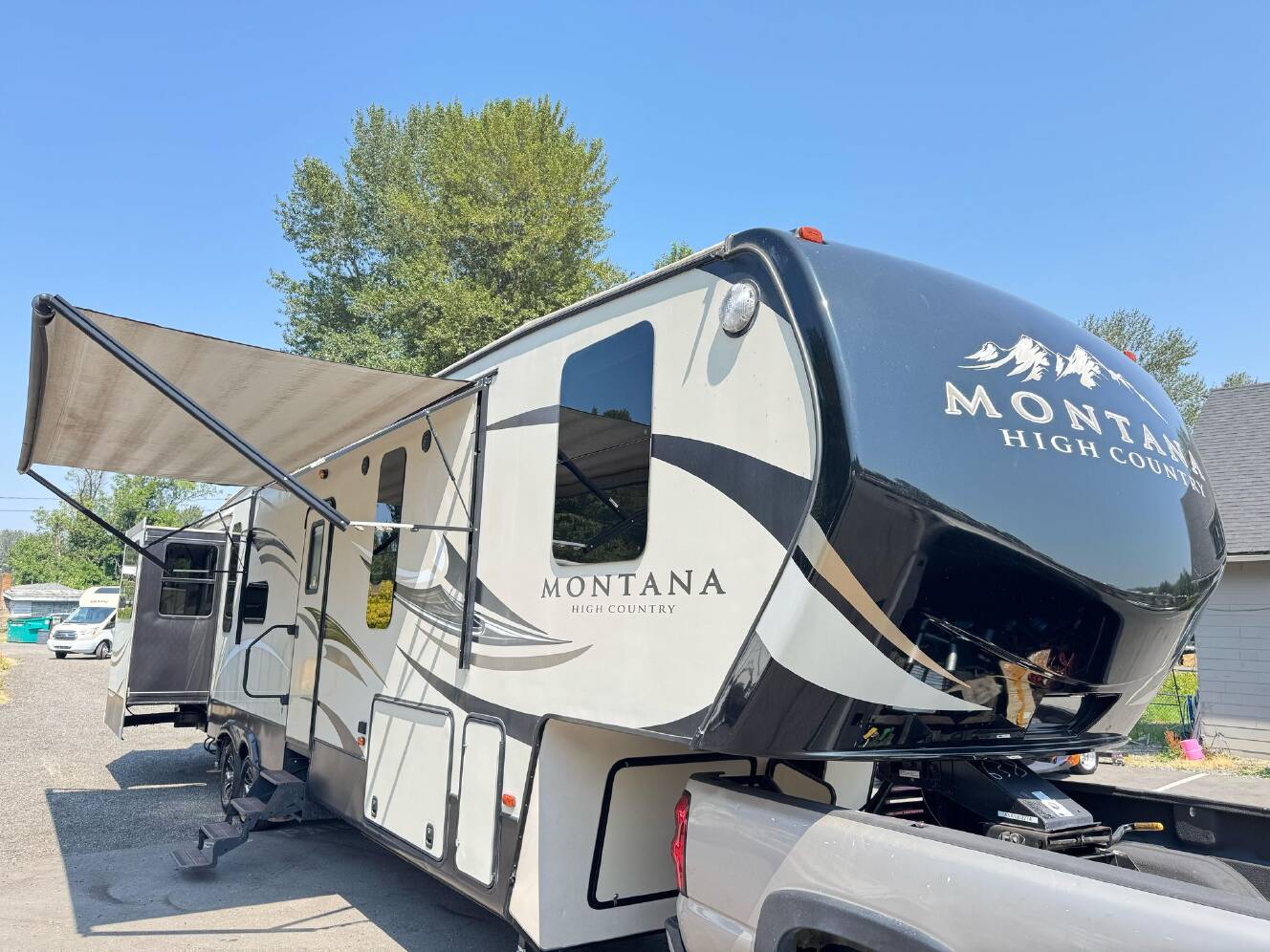 A photo of this 2016 Keystone Montana High Country