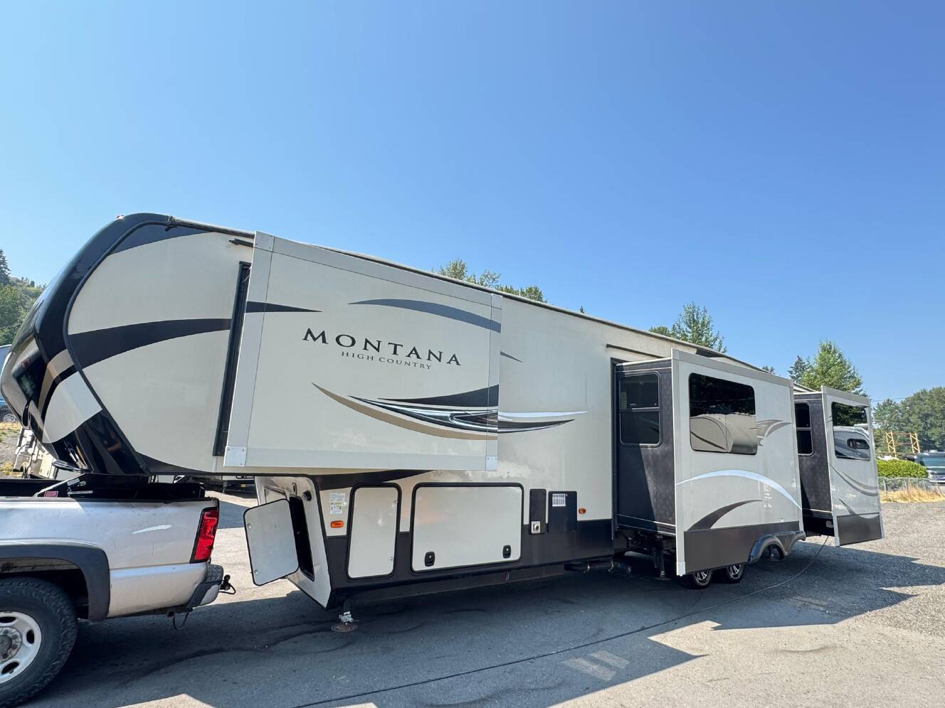 A photo of this 2016 Keystone Montana High Country