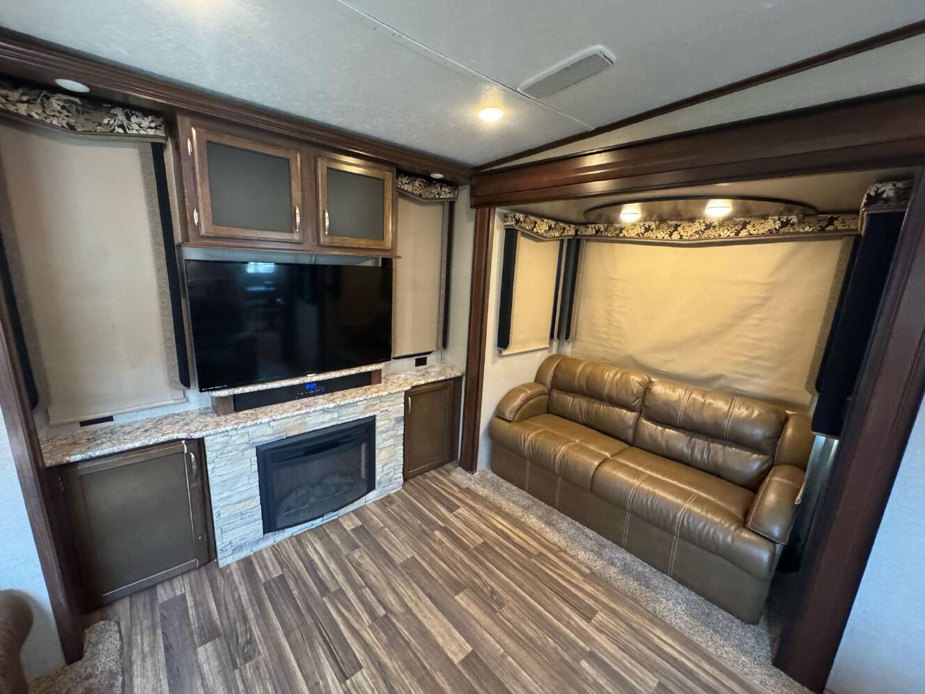A photo of this 2016 Keystone Montana High Country