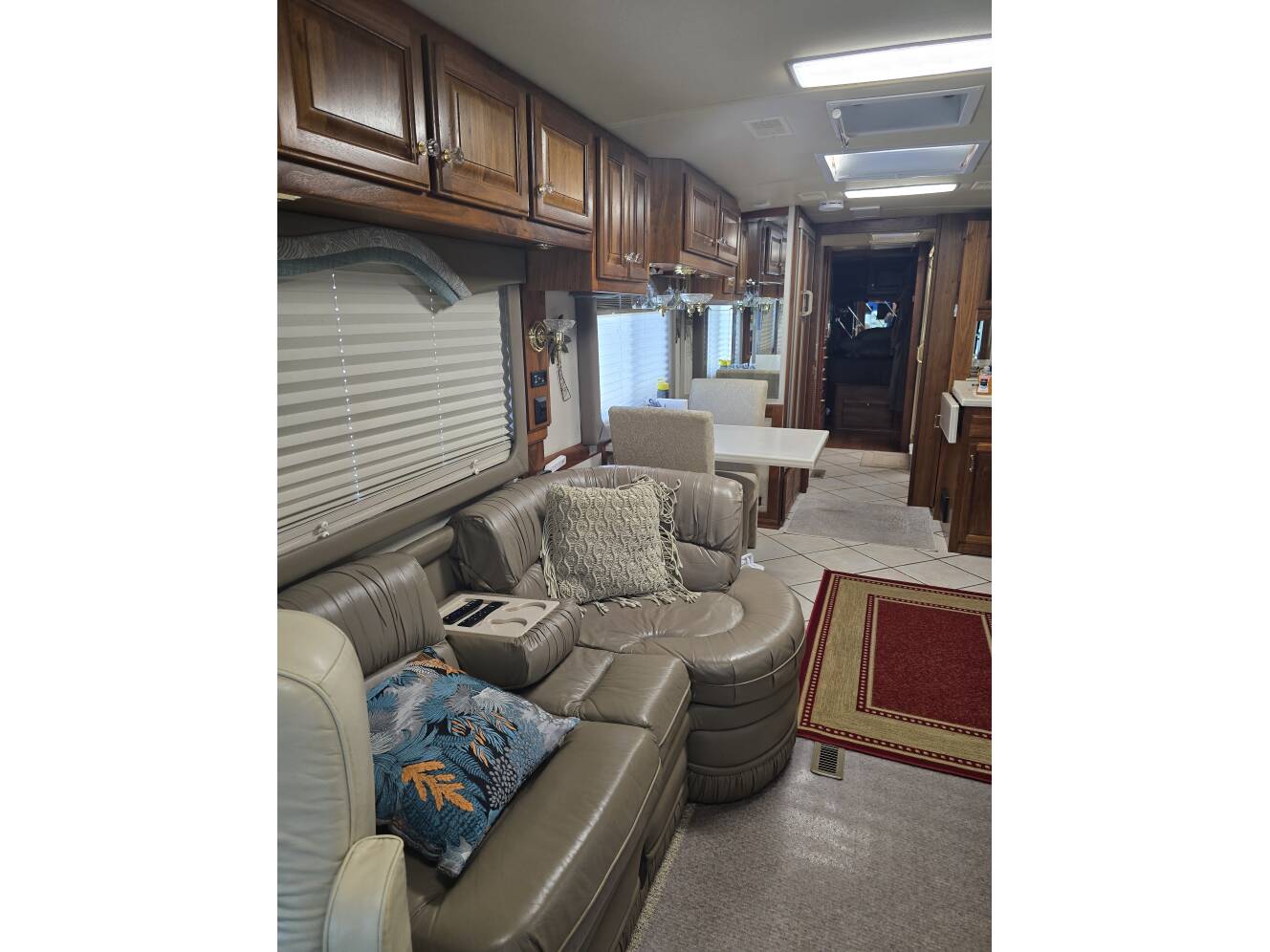 A photo of this 2000 Airstream LAND YACHT XL