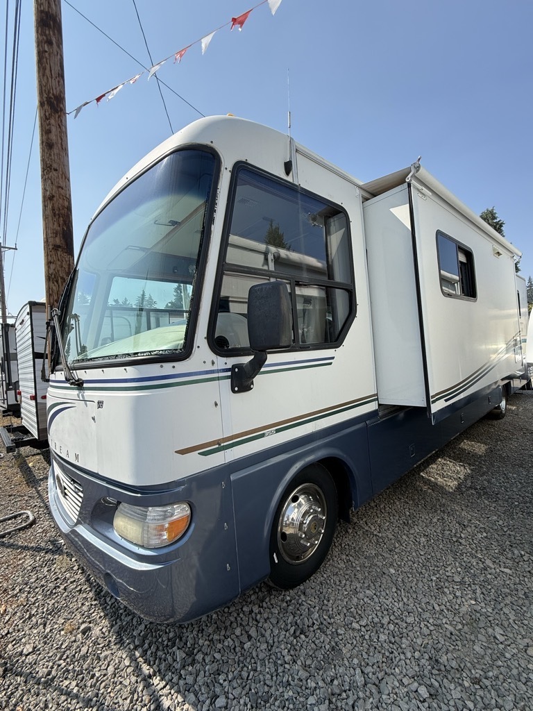 2002 Airstream LAND YACHT 35 in portland OR