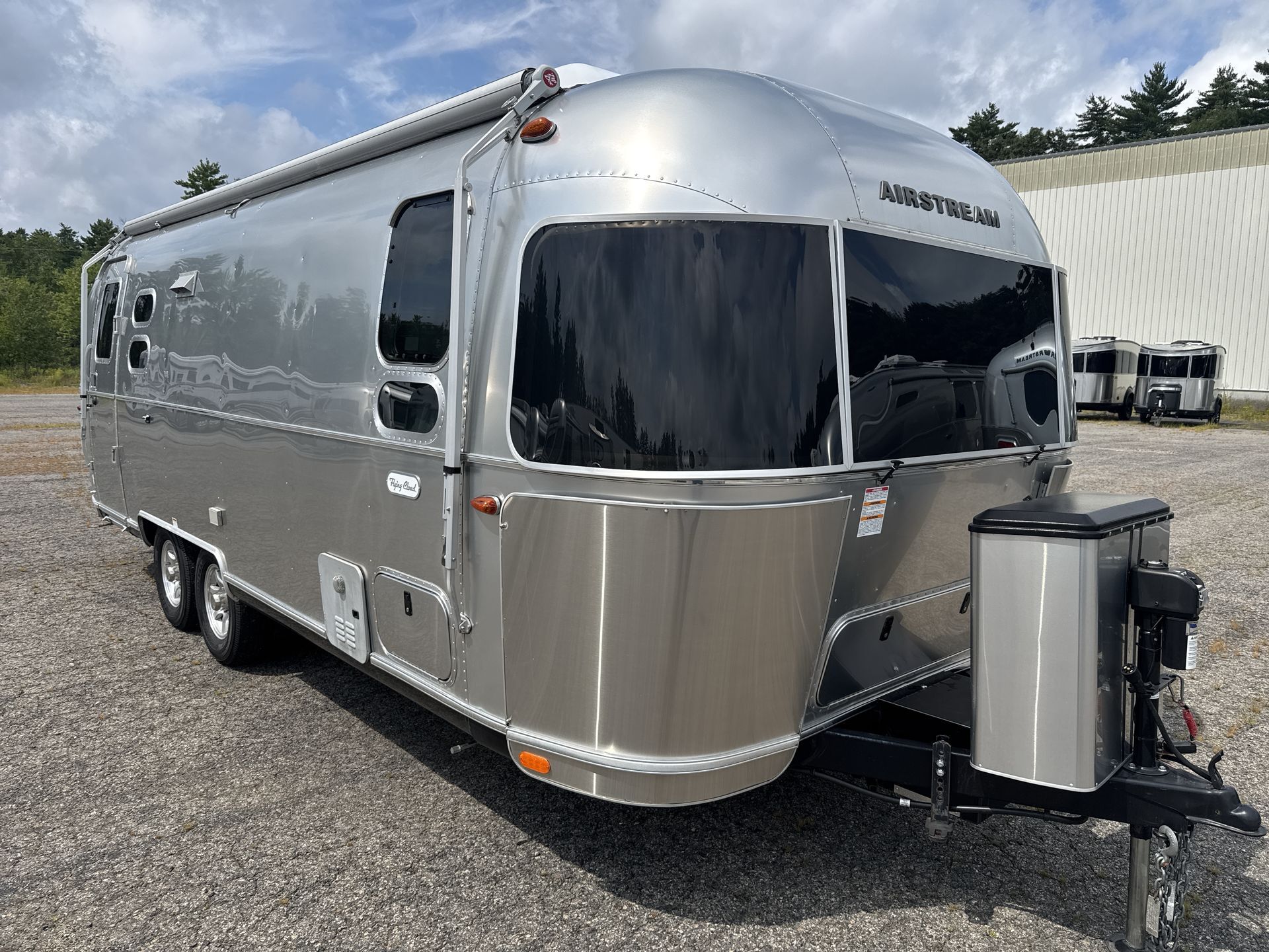 2022 Airstream Flying Cloud 25 FBT in lebanon ME