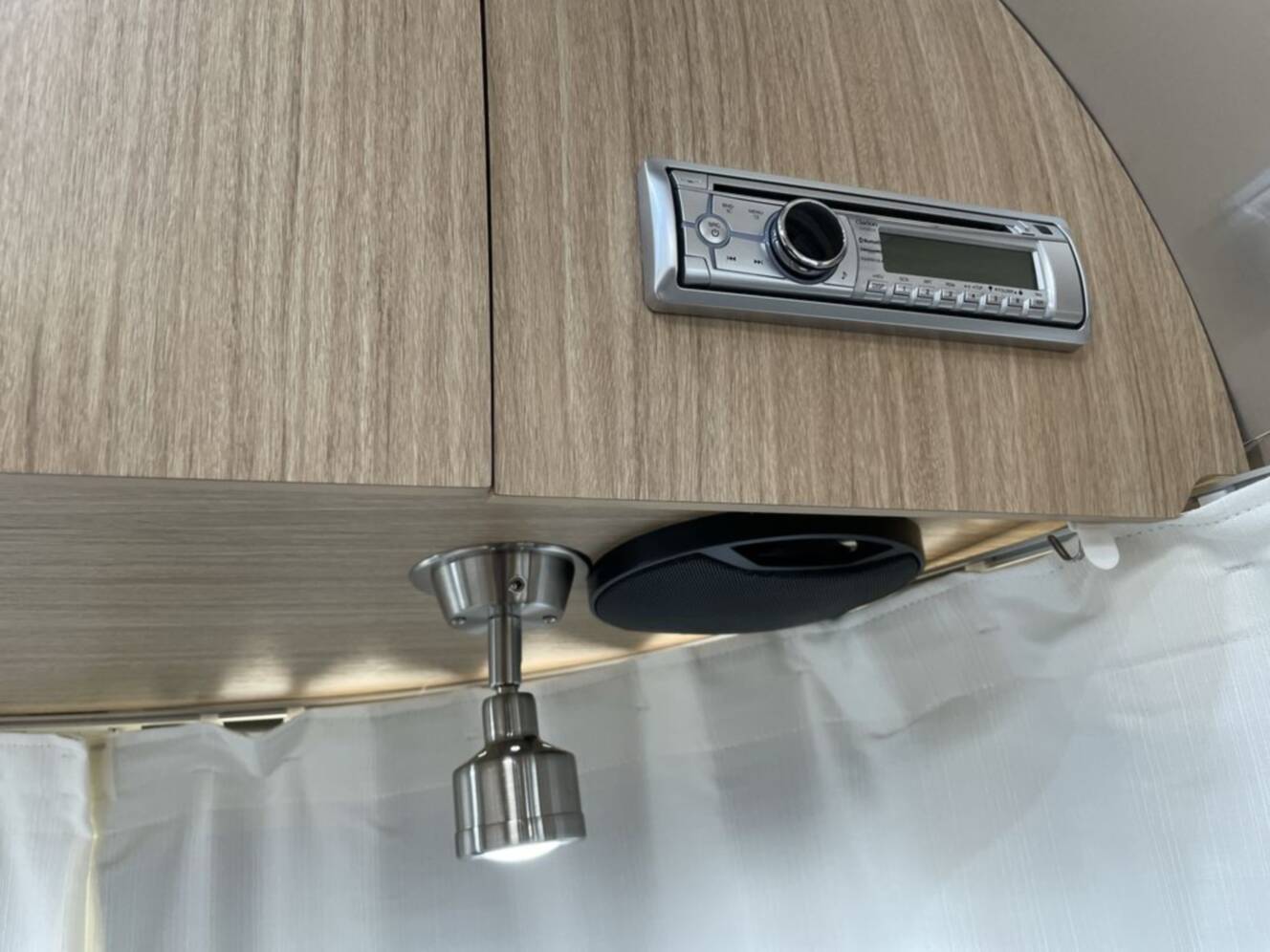 A photo of this 2017 Airstream Flying Cloud 23D
