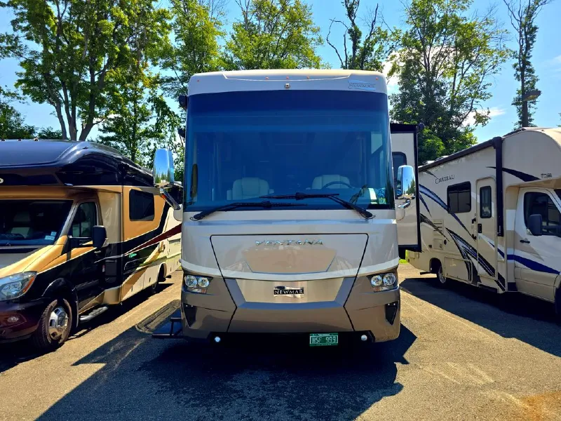 2022 Newmar Ventana 4037