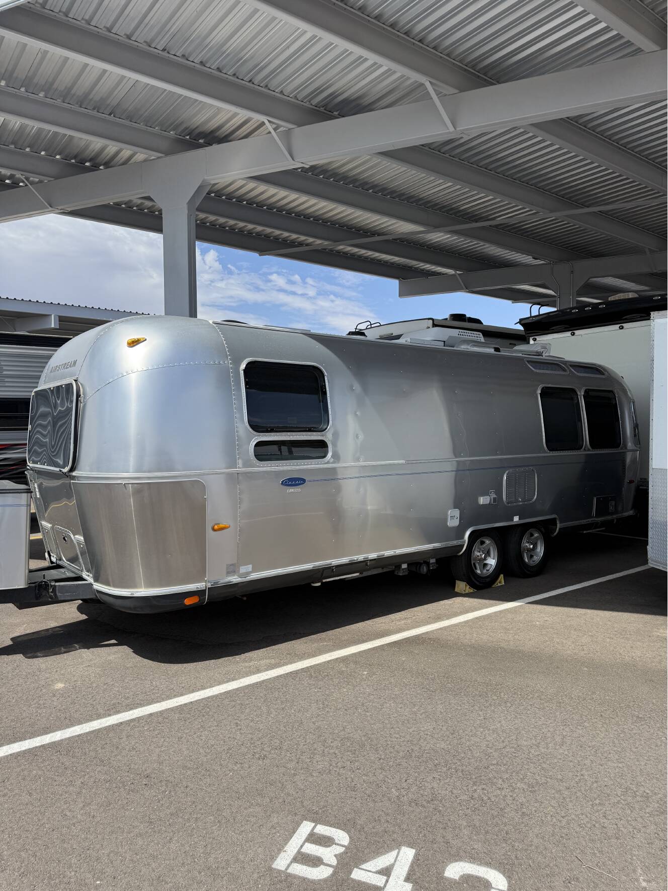 A photo of this 2007 Airstream CLASSIC 27
