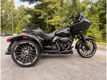 Heavyweight Baggers Are Making Waves In The Motorcycle World image