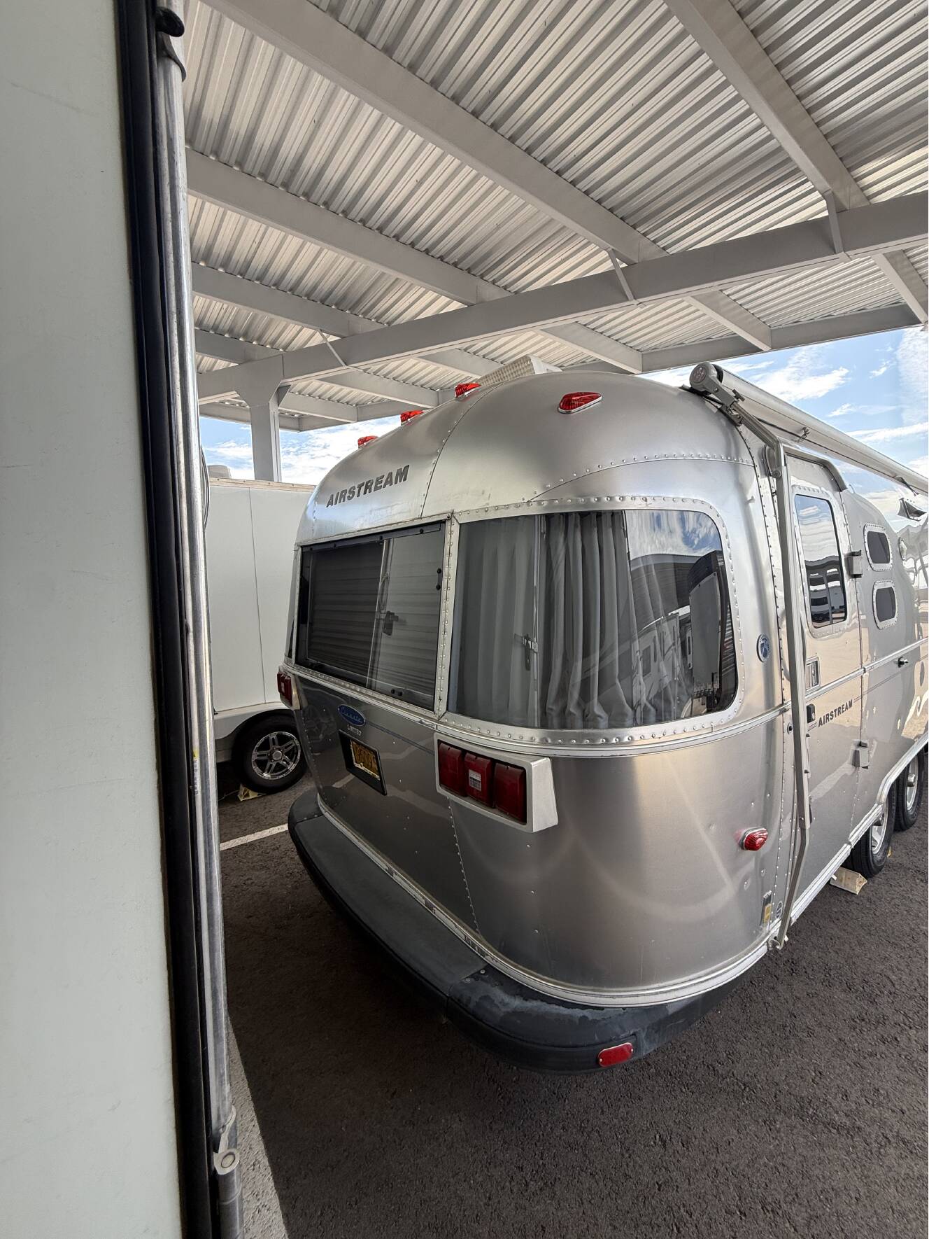 A photo of this 2007 Airstream CLASSIC 27