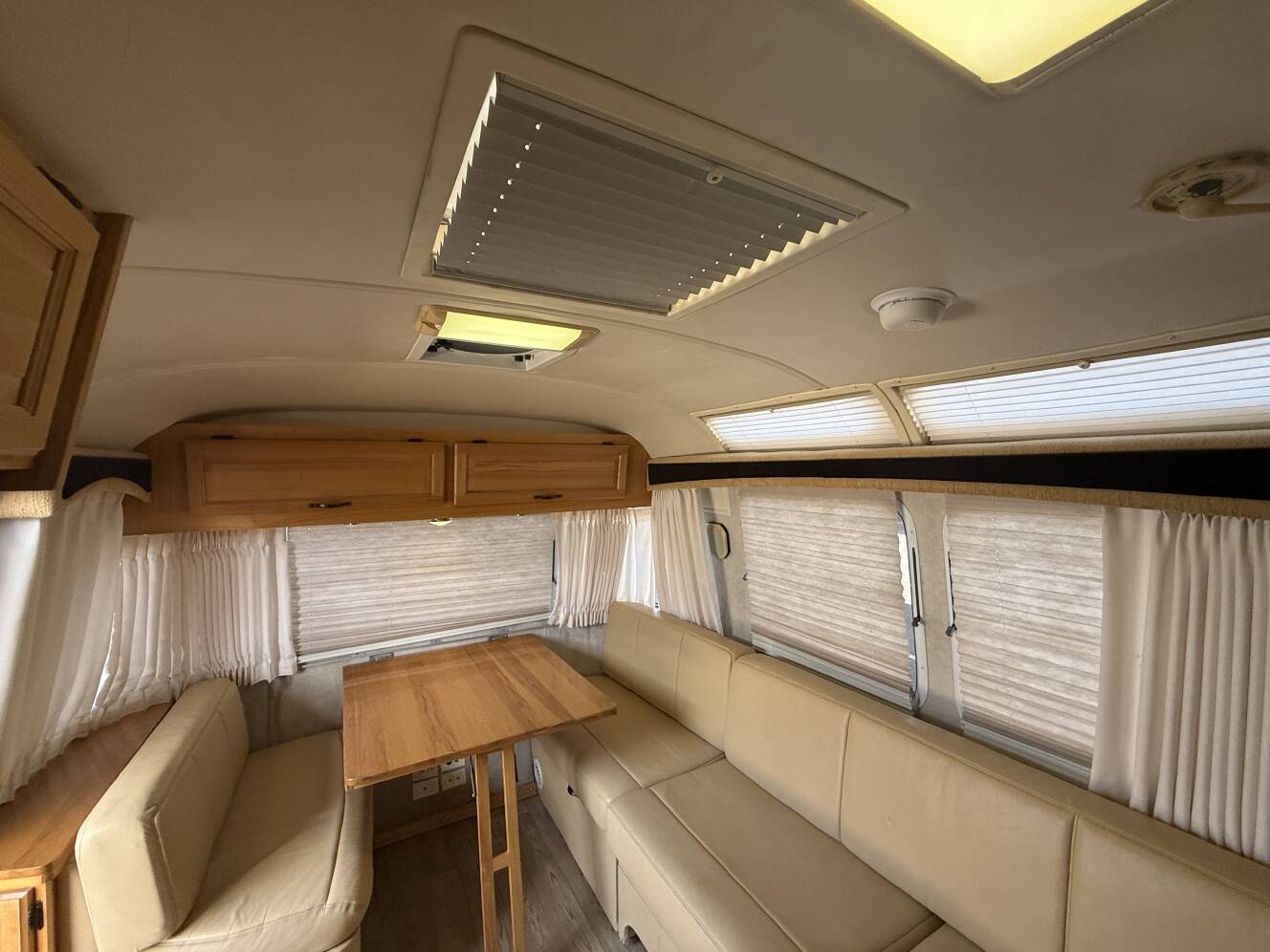 A photo of this 2007 Airstream CLASSIC 27