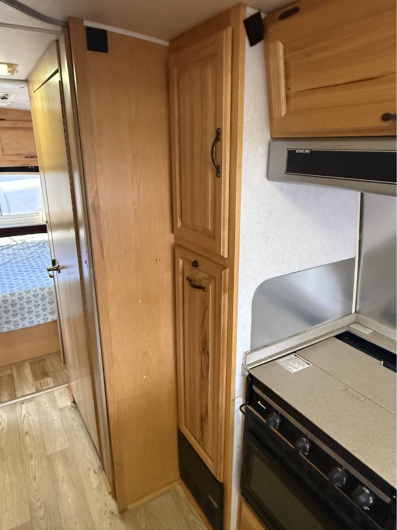 A photo of this 2007 Airstream CLASSIC 27