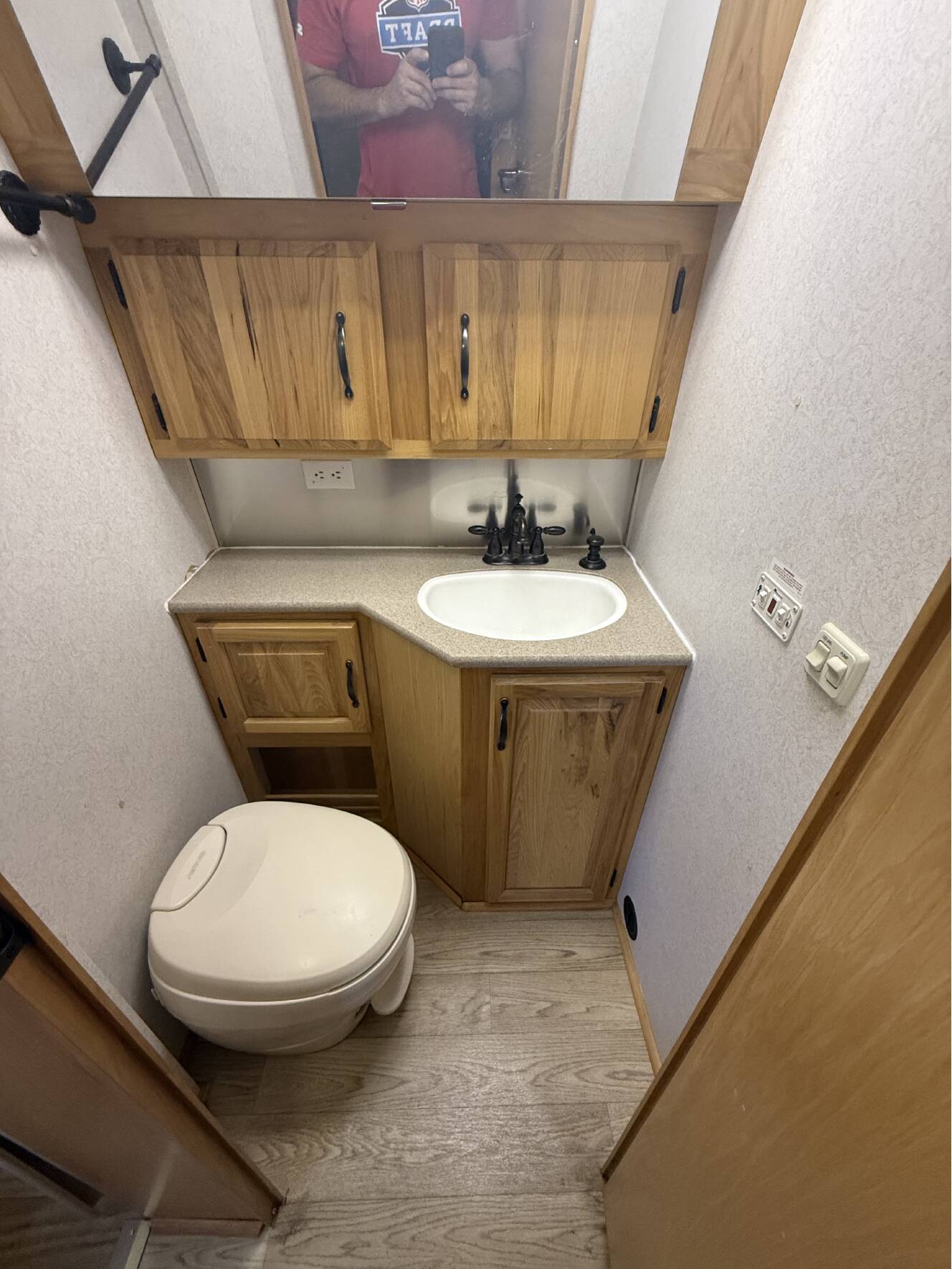 A photo of this 2007 Airstream CLASSIC 27