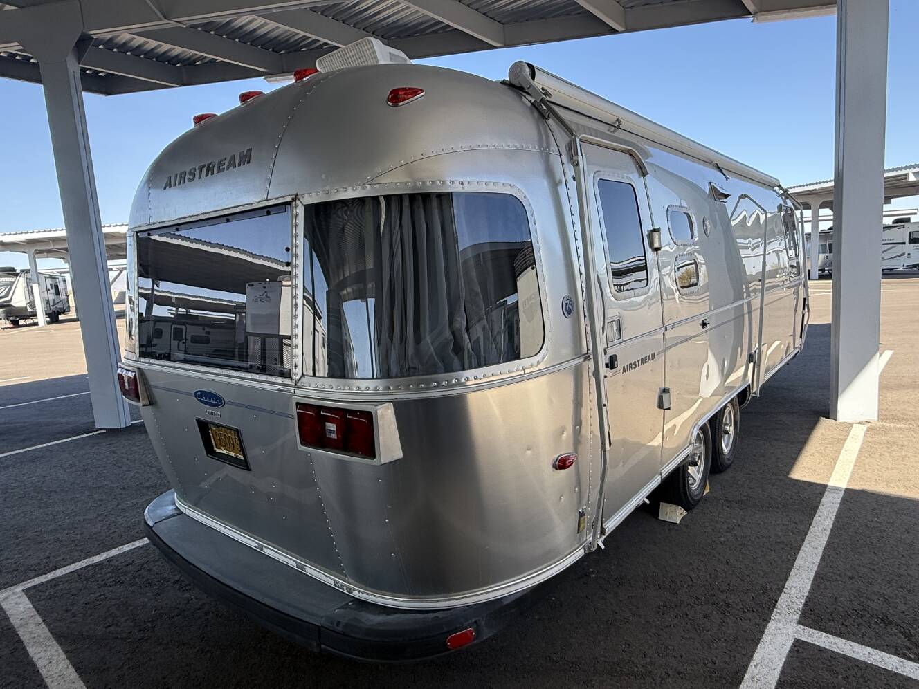 A photo of this 2007 Airstream CLASSIC 27