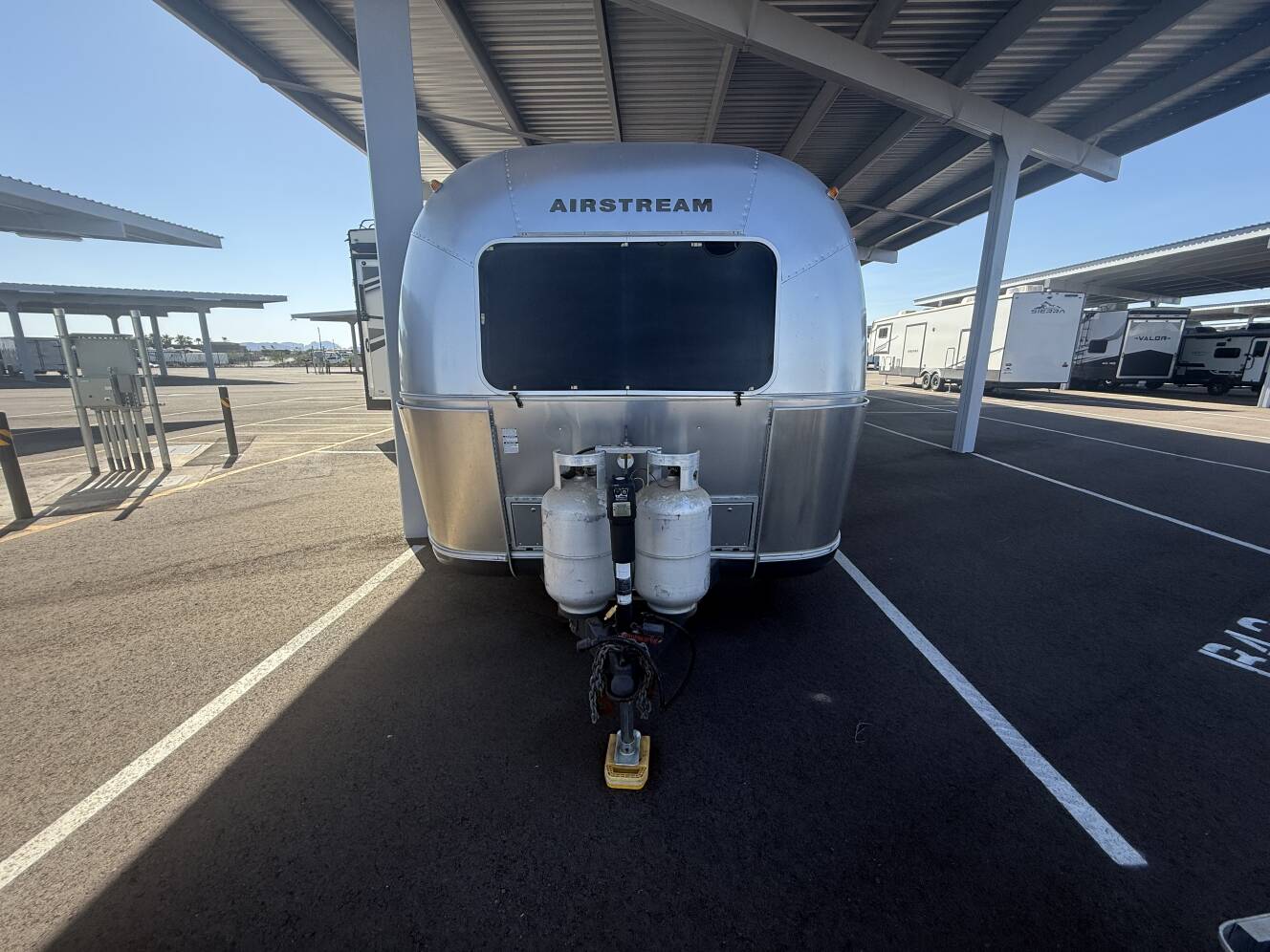 A photo of this 2007 Airstream CLASSIC 27