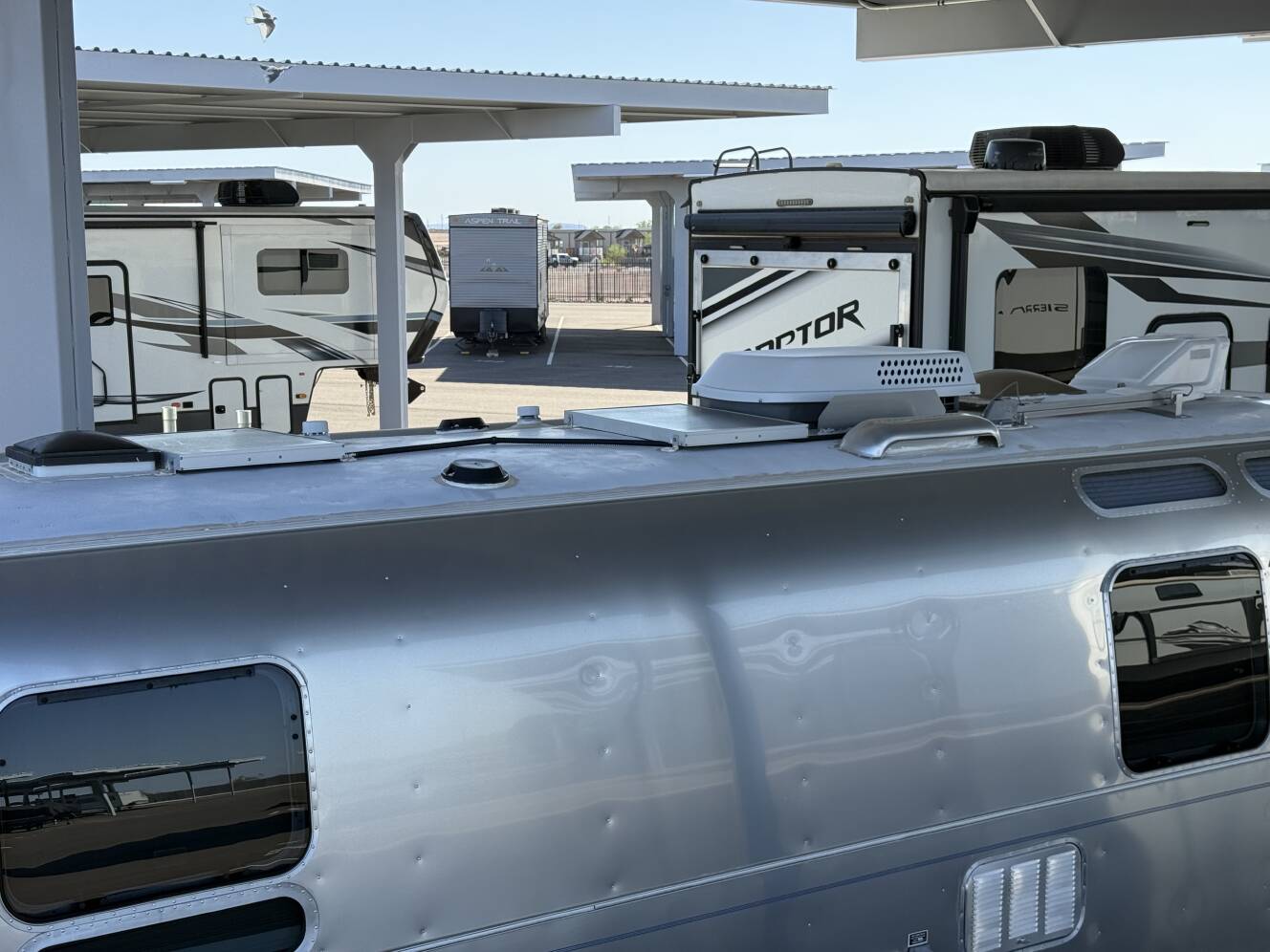 A photo of this 2007 Airstream CLASSIC 27