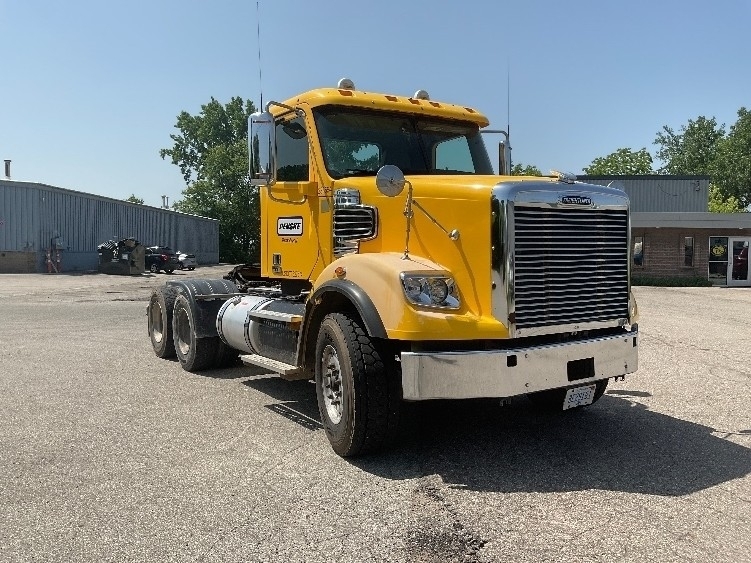 2019 FREIGHTLINER 122 SD in Comstock Park, MI