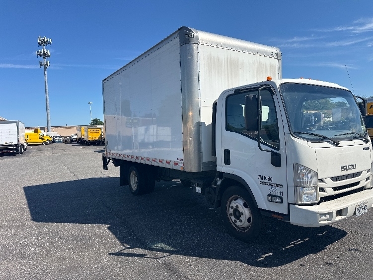 2019 ISUZU NPR HD in West Babylon, NY