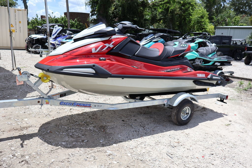 2026 Yamaha Marine VX CRUISER-TORCH RED/PEARL CRUISER in Clearwater, FL