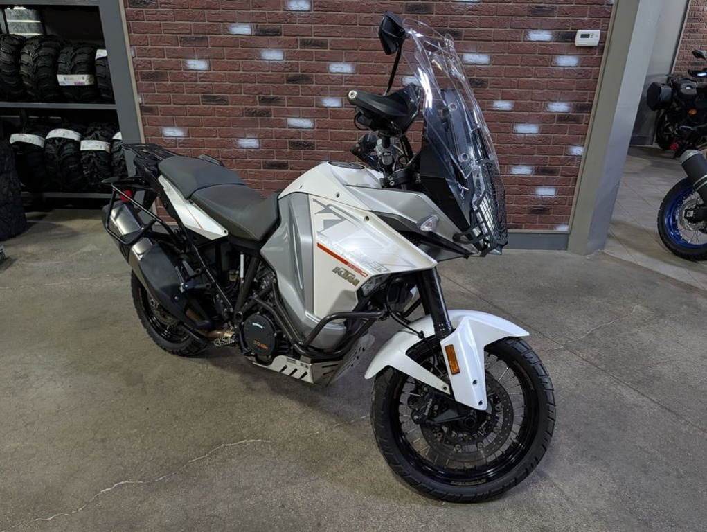 2016 KTM Super Adventure 1290 1290 in Dimondale, MI