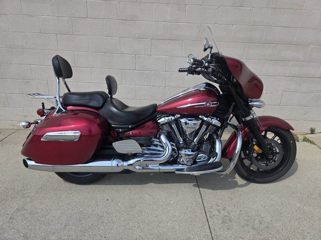 2014 Yamaha Stratoliner Deluxe DELUXE in Coldwater, MI