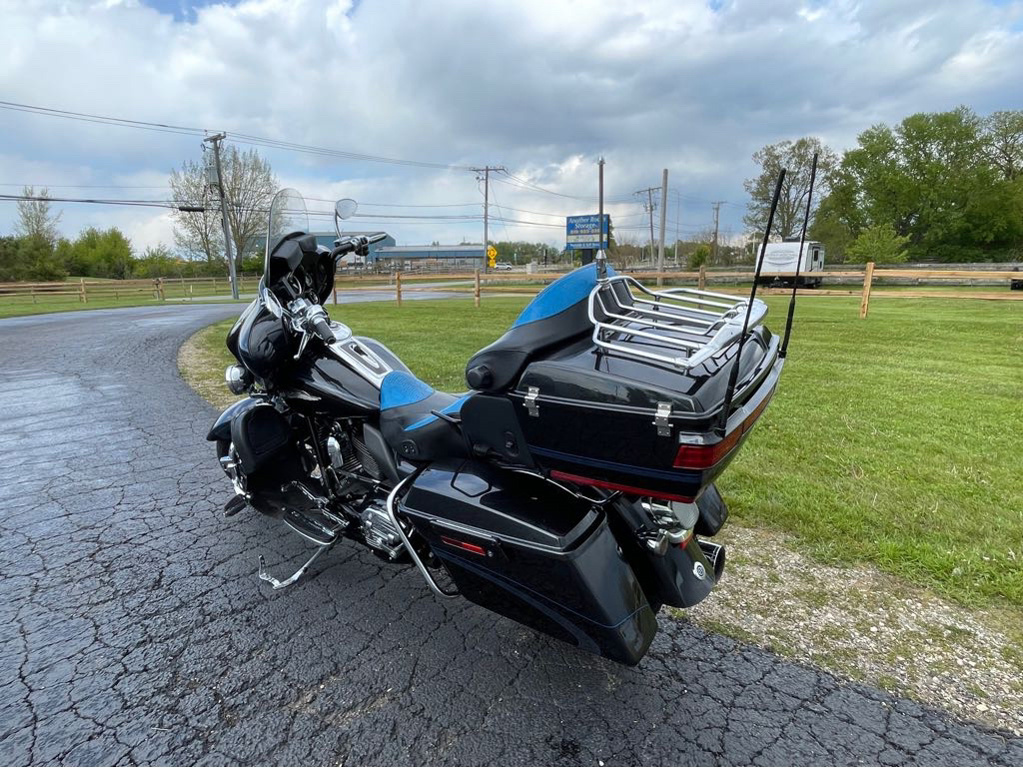 2013 Harley-Davidson  CVO Ultra Classic Electra Glide Anniversary 600 TOURING in marengo IL