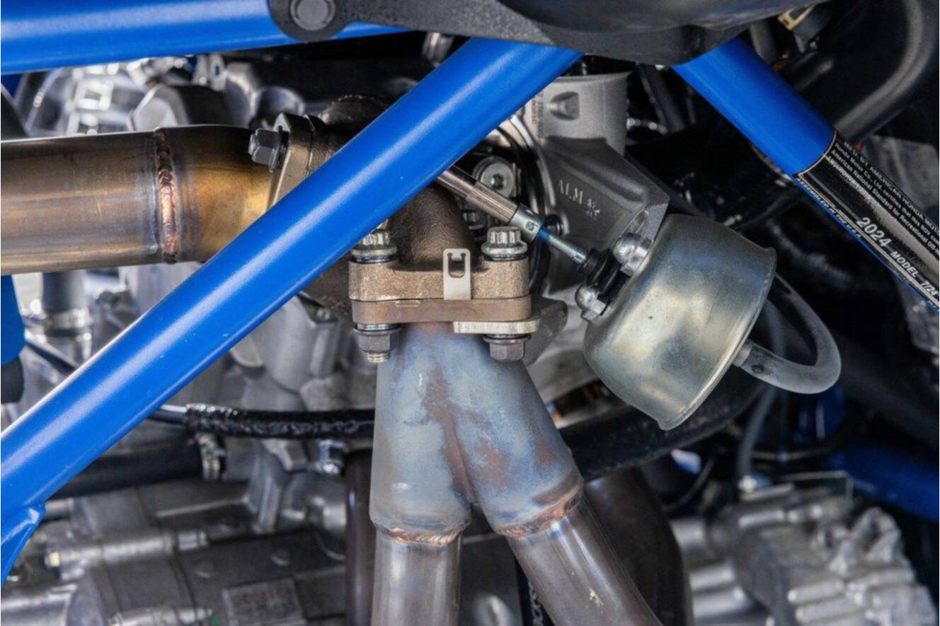 A photo of this 2024 Honda  Talon 1000R FOX Live Valve