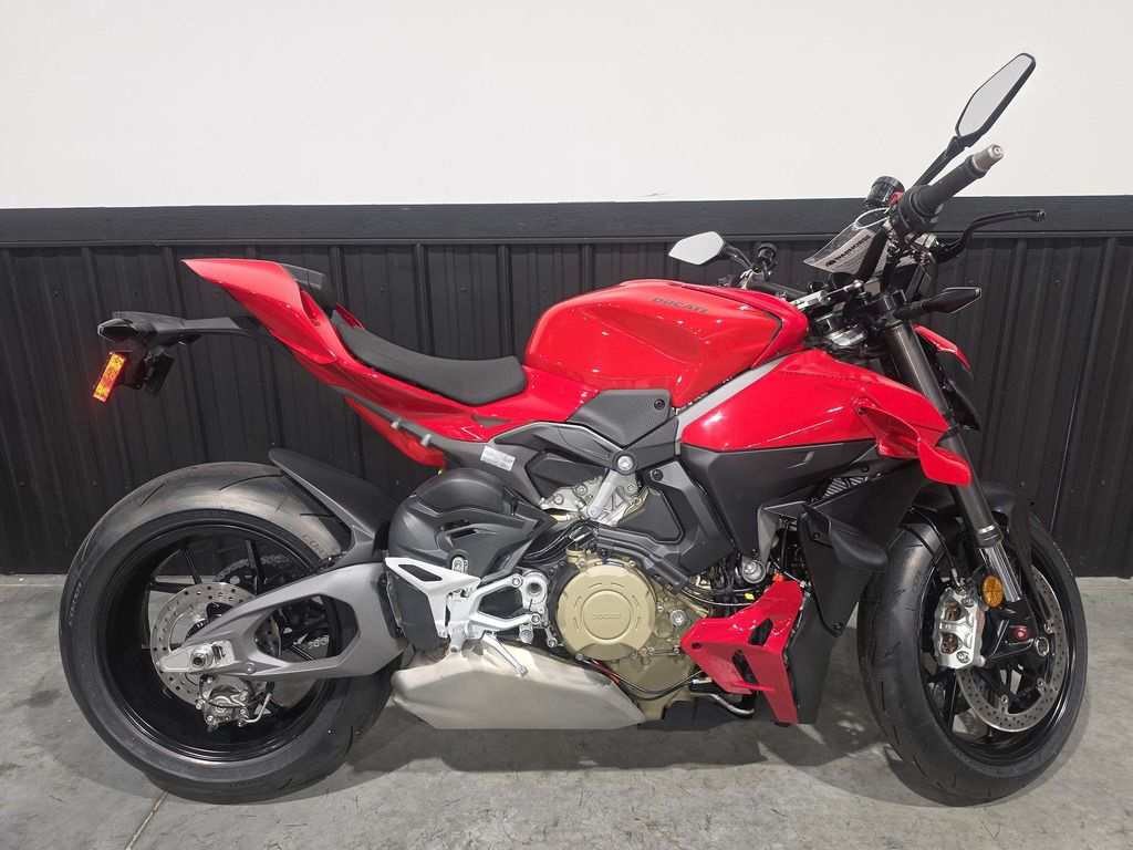 2026 Ducati Streetfighter V4 V4 in Camp Hill, PA