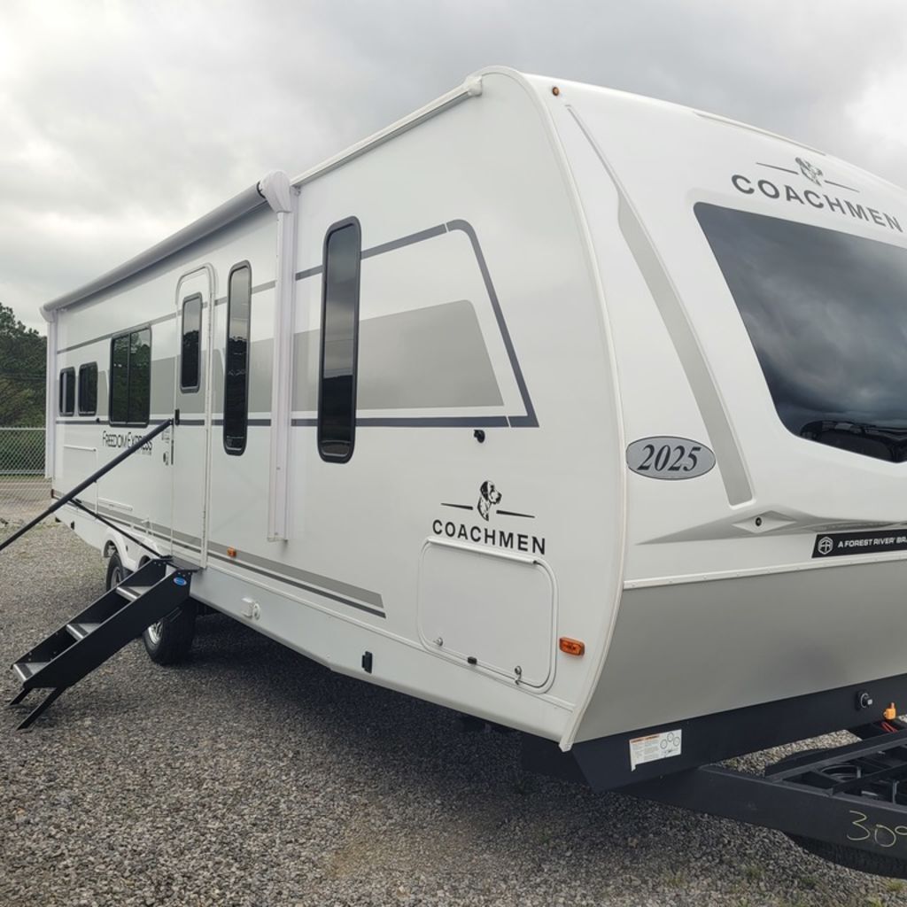 2025 Coachmen Freedom Express Ultra Lite 274RKS in dodge city AL