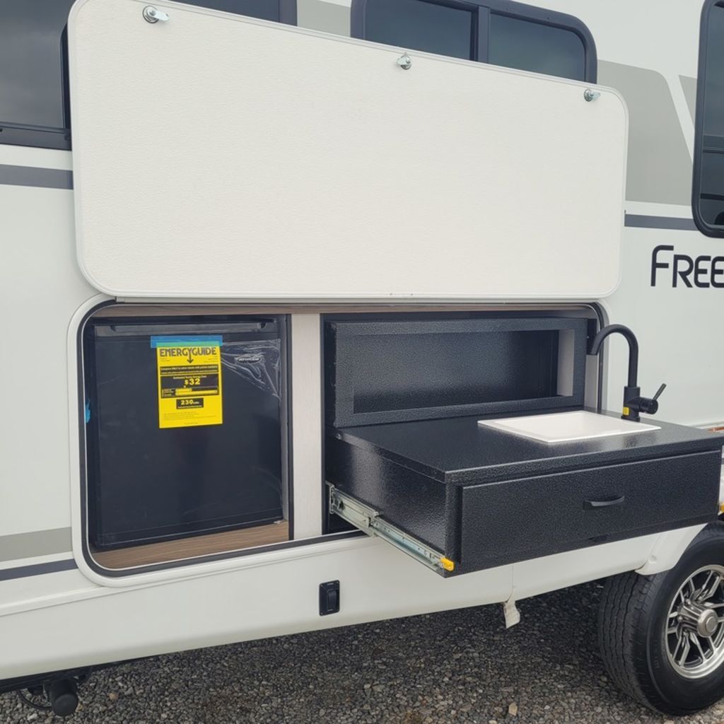 2025 Coachmen Freedom Express Ultra Lite 274RKS in dodge city AL