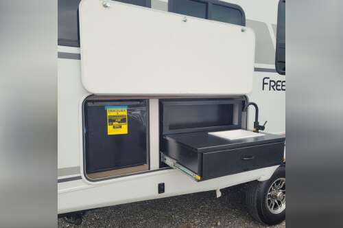 2025 Coachmen Freedom Express Ultra Lite 274RKS in dodge city AL