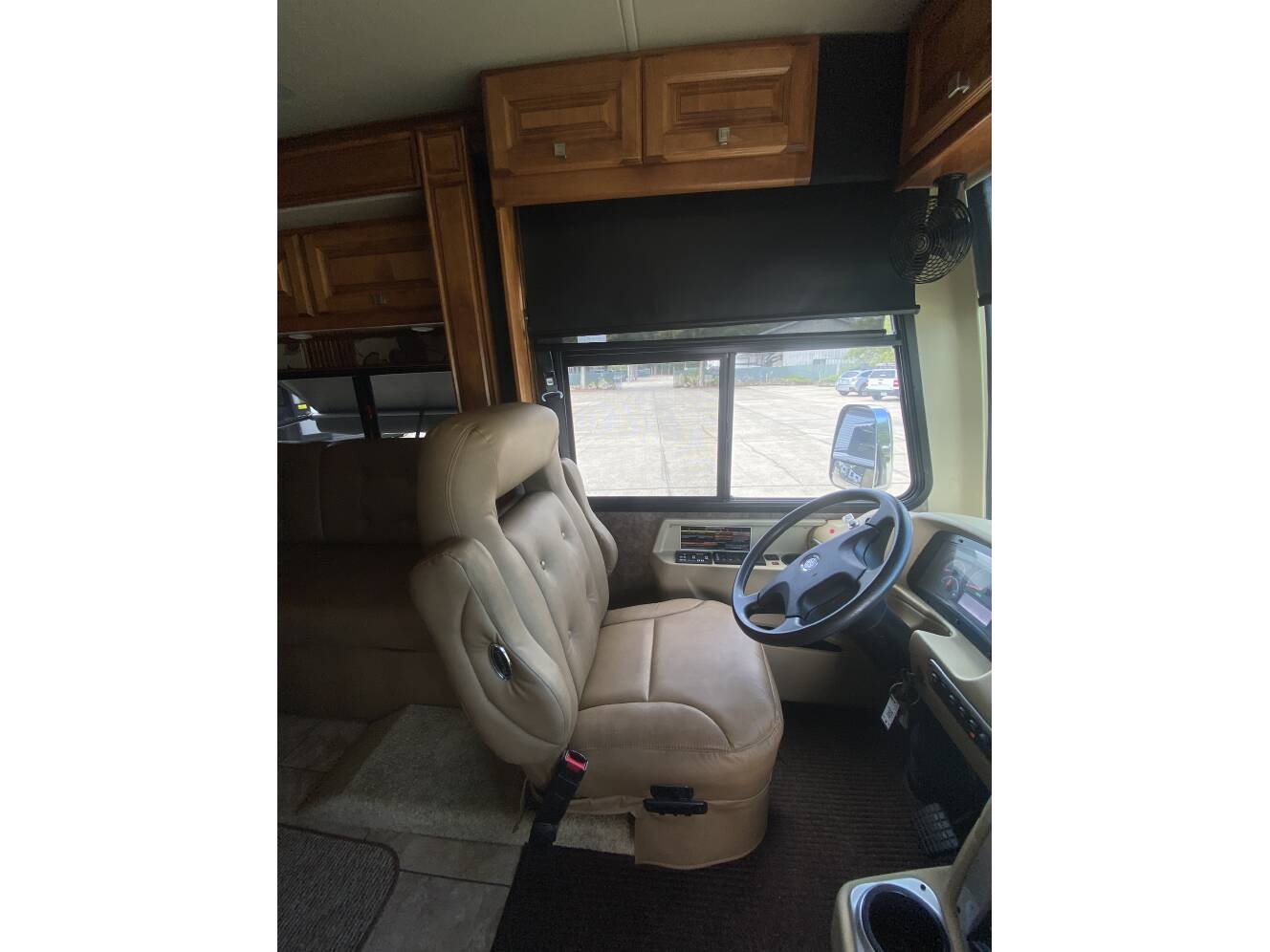 A photo of this 2015 Tiffin Motorhomes Breeze 32BR