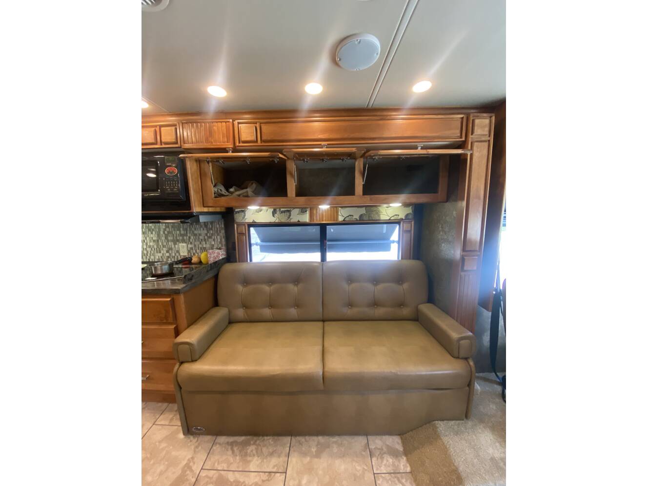 A photo of this 2015 Tiffin Motorhomes Breeze 32BR