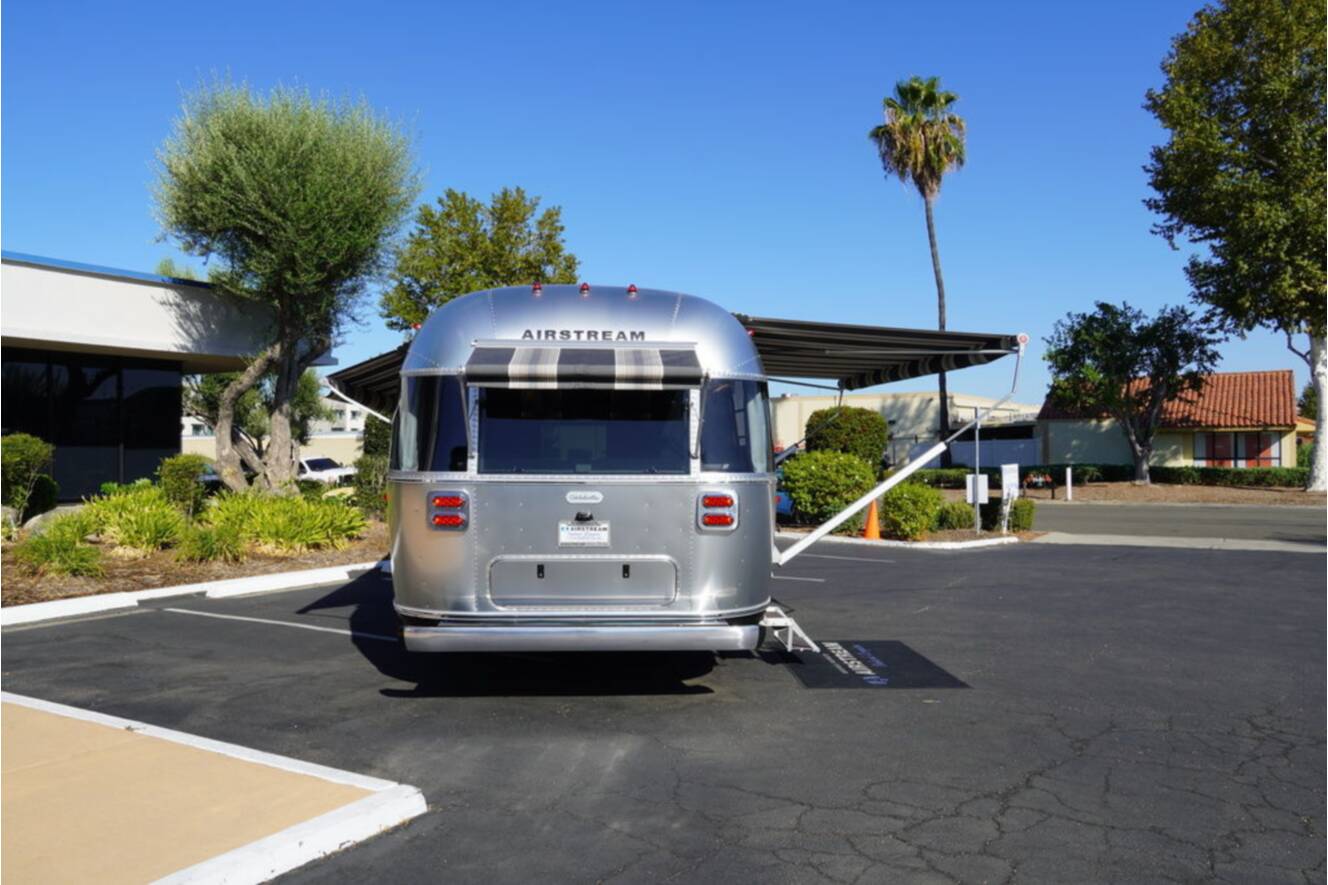 A photo of this 2026 Airstream Globetrotter 25FBQ