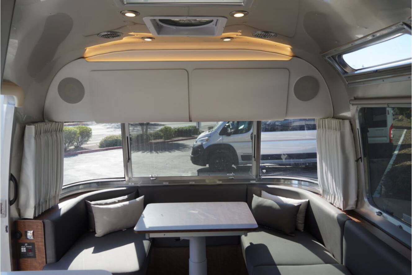 A photo of this 2026 Airstream Globetrotter 25FBQ