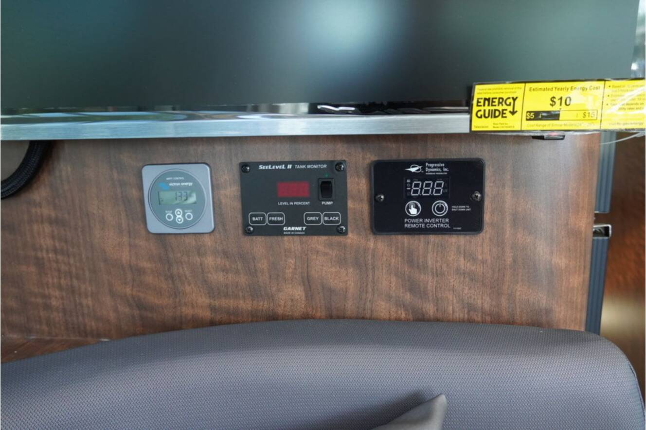 A photo of this 2026 Airstream Globetrotter 25FBQ