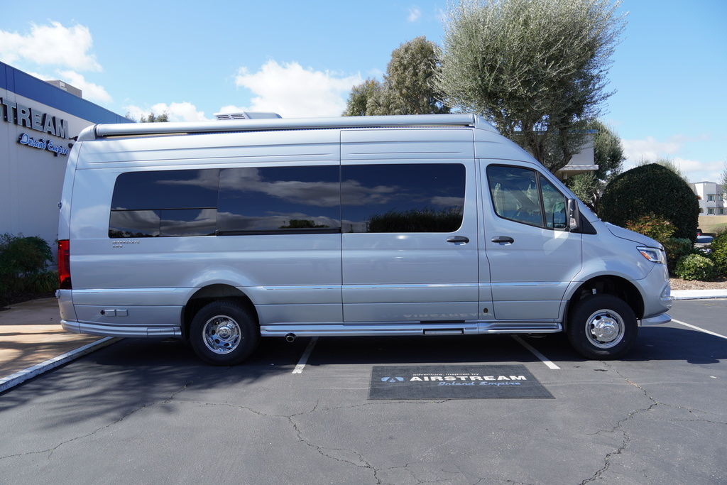2025 Airstream Interstate 24GT AWD in temecula CA