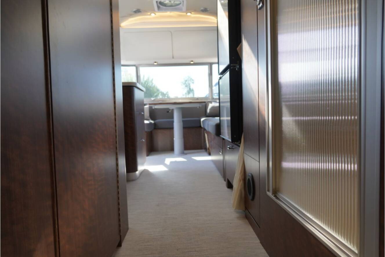 A photo of this 2026 Airstream Globetrotter 25FBQ