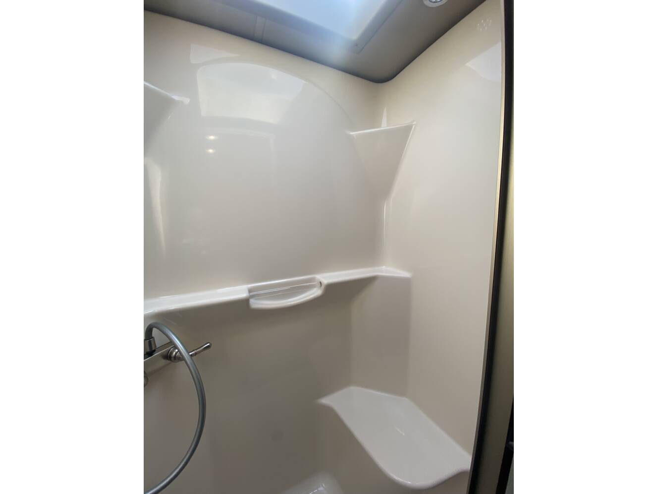 A photo of this 2015 Tiffin Motorhomes Breeze 32BR