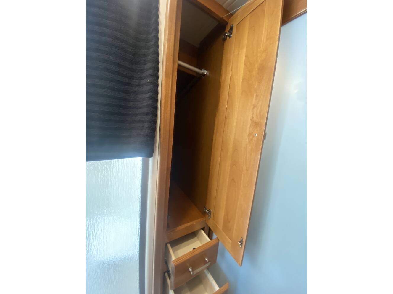 A photo of this 2015 Tiffin Motorhomes Breeze 32BR