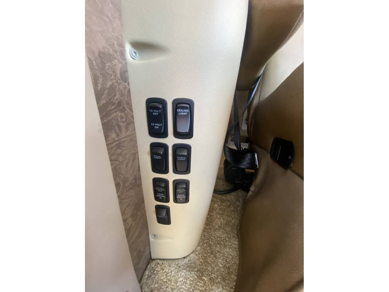 A photo of this 2015 Tiffin Motorhomes Breeze 32BR