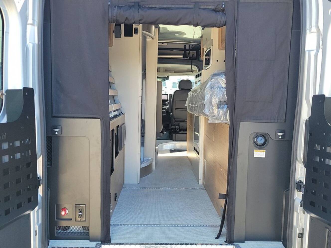 A photo of this 2026 Airstream Rangeline 21 Pop Top