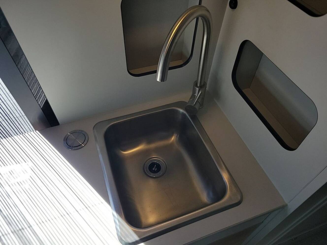 A photo of this 2026 Airstream Rangeline 21 Pop Top