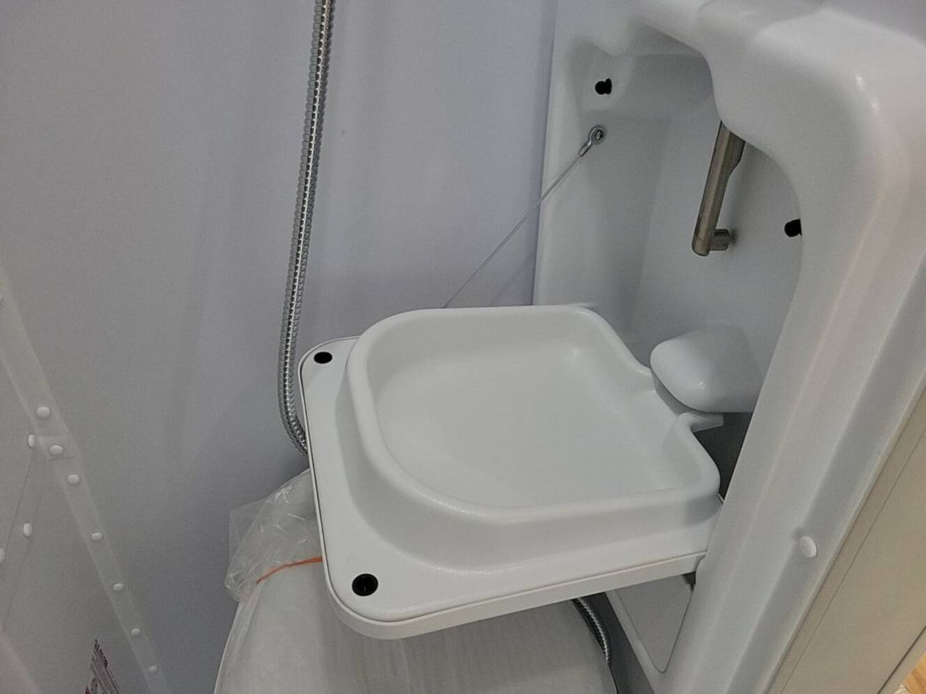 A photo of this 2026 Airstream Rangeline 21 Pop Top