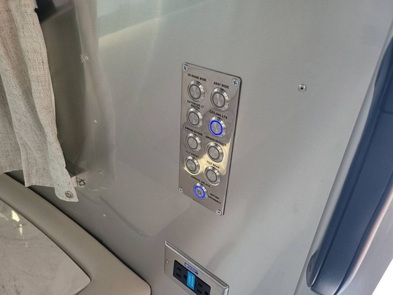 A photo of this 2026 Airstream Classic 28RB Twin