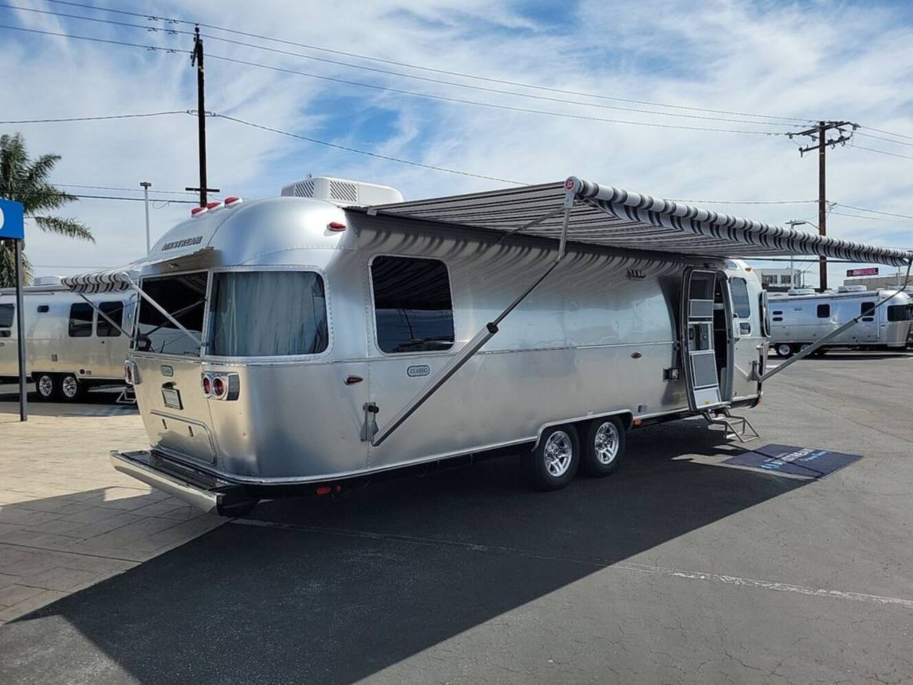 A photo of this 2026 Airstream Classic 30RB Queen
