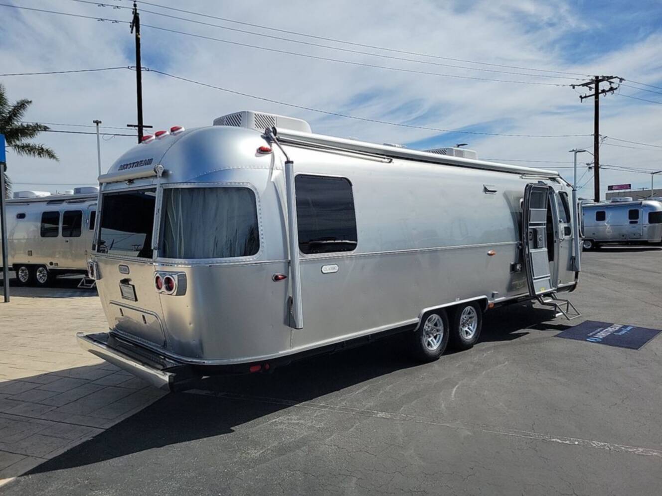 A photo of this 2026 Airstream Classic 30RB Queen